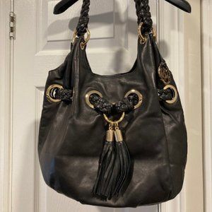 ⭐️HOST PICK⭐️ - NWOT - NEW MICHAEL KORS CAMDEN BLACK LEATHER TASSEL HOBO HANDBAG